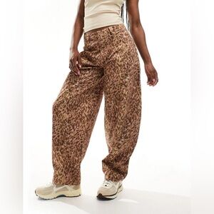 Reclaimed Vintage Animal Print Barrel Pants Sz 6